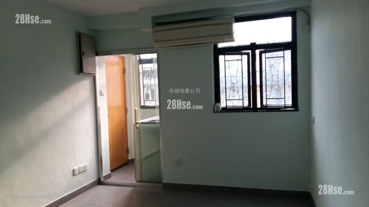 Houston Court Sell Studio , 1 Bathroom 240 ft²