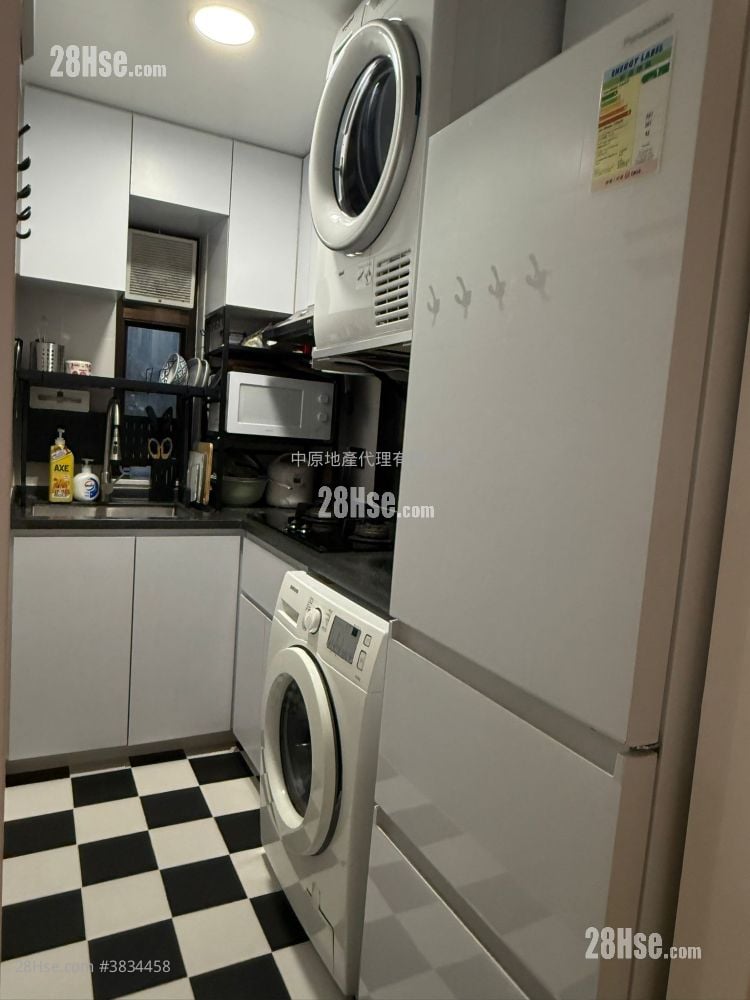Luk Yeung Sun Chuen Sell 2 Bedrooms , 1 Bathroom 451 ft²