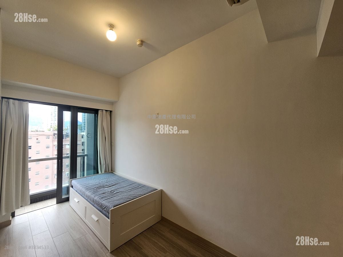 J Loft Rental Studio , 1 Bathroom 205 ft²