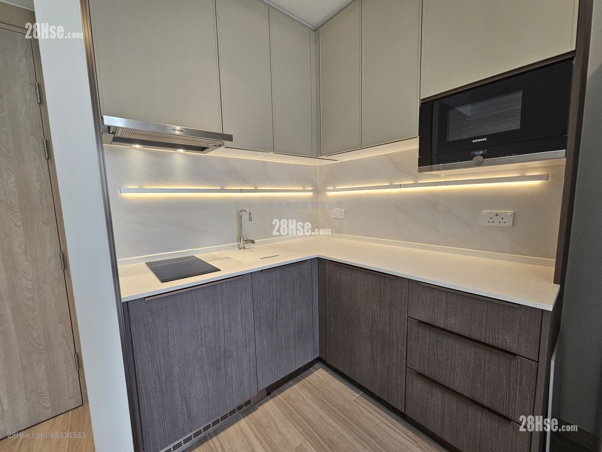 J Loft Rental Studio , 1 Bathroom 205 ft²