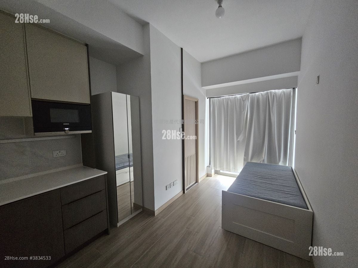 J Loft Rental Studio , 1 Bathroom 205 ft²
