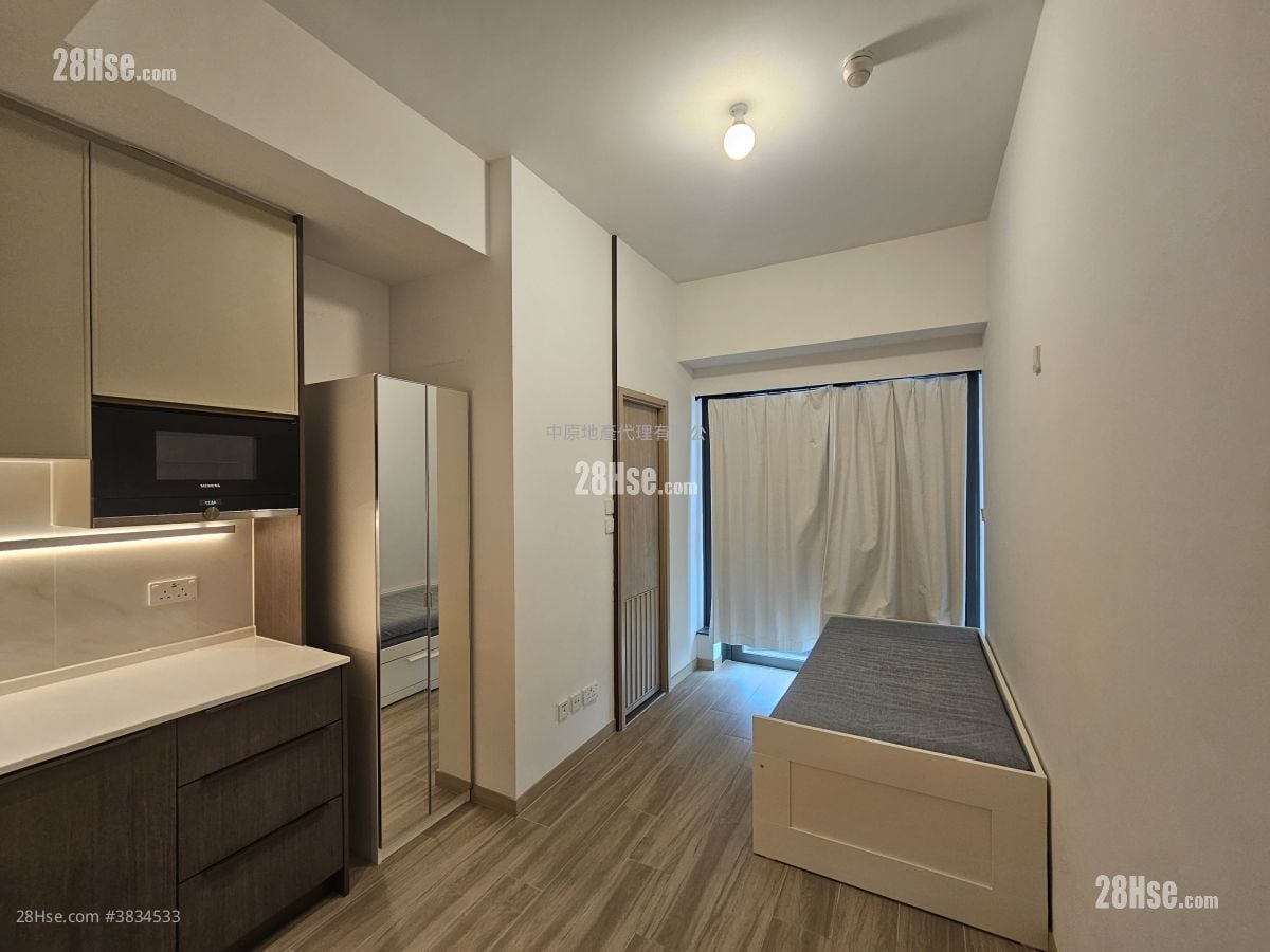 J Loft Rental Studio , 1 Bathroom 205 ft²