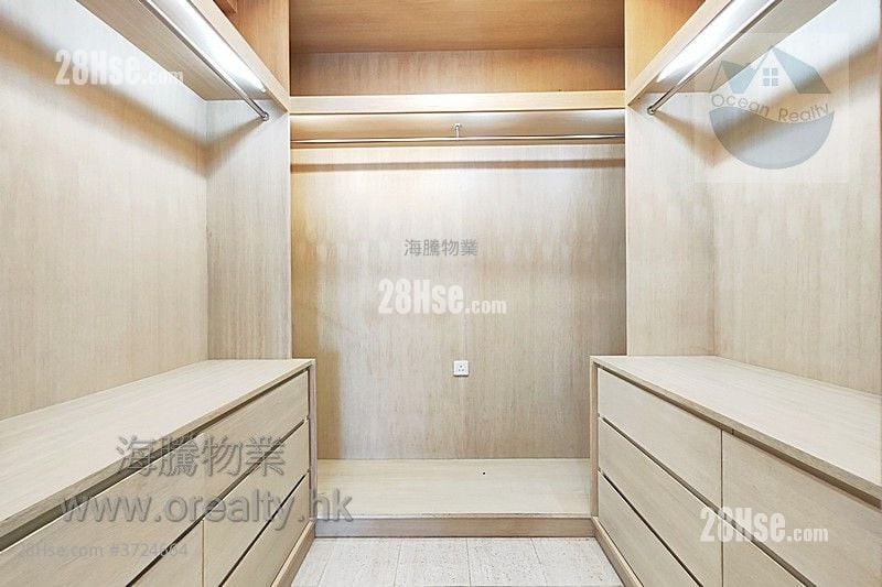紫蘭花園 售盤 5+ 房 , 4 浴室 1,400 平方呎