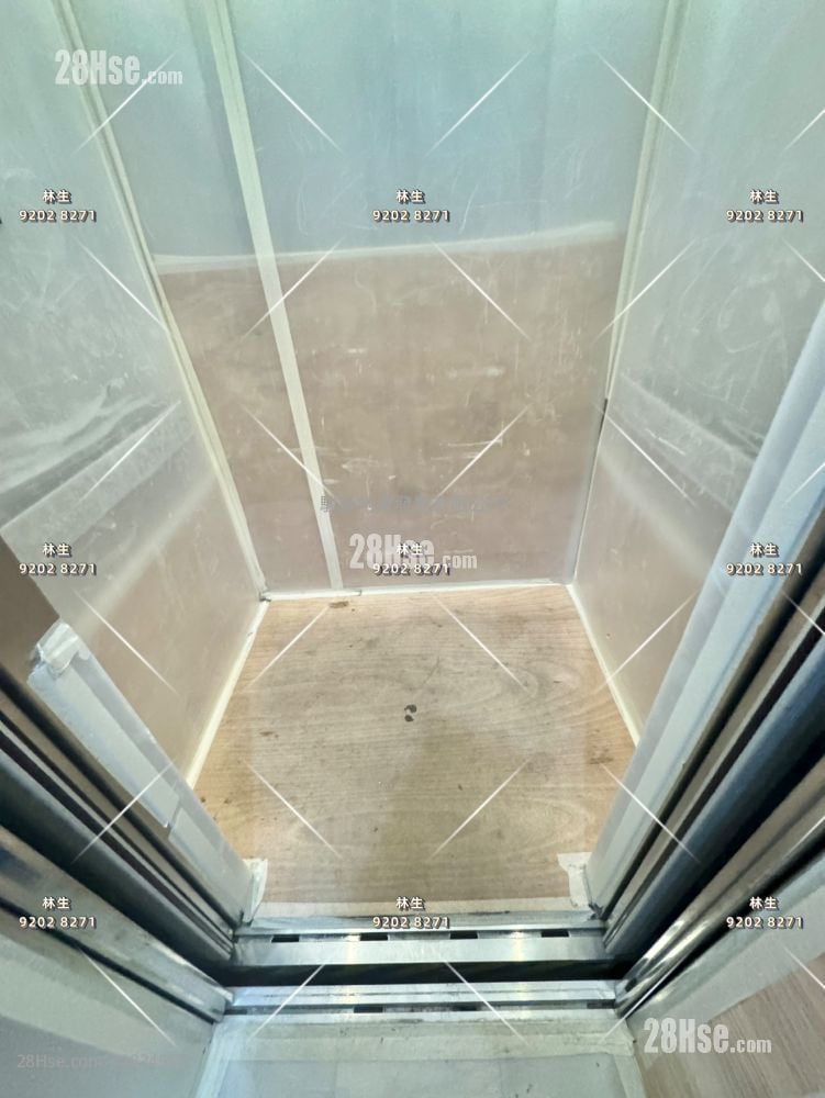 Bo Lun Building Rental 2 Bedrooms , 1 Bathroom 308 ft²
