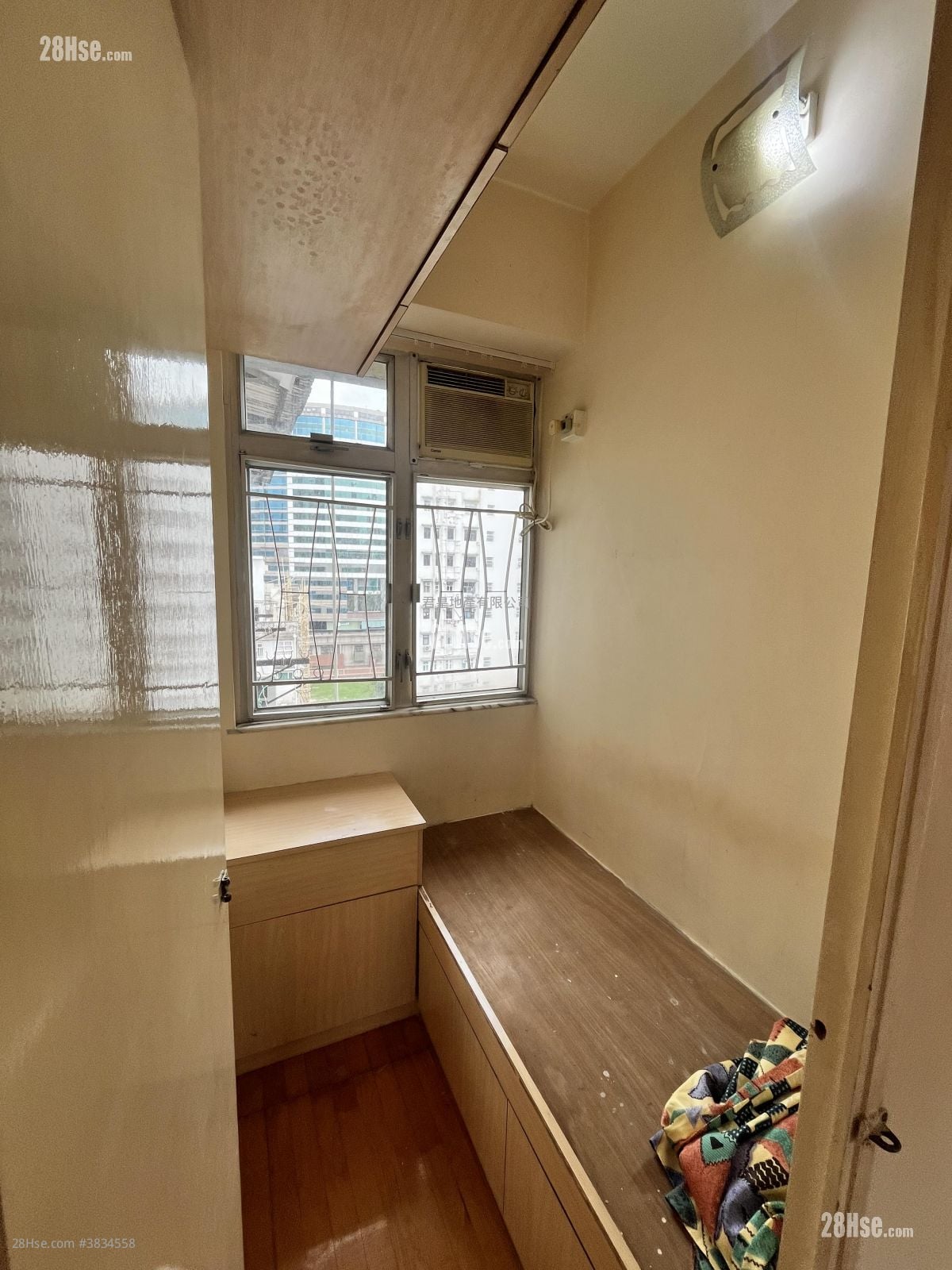 Siu Yip Building Rental 3 Bedrooms , 1 Bathroom 399 ft²