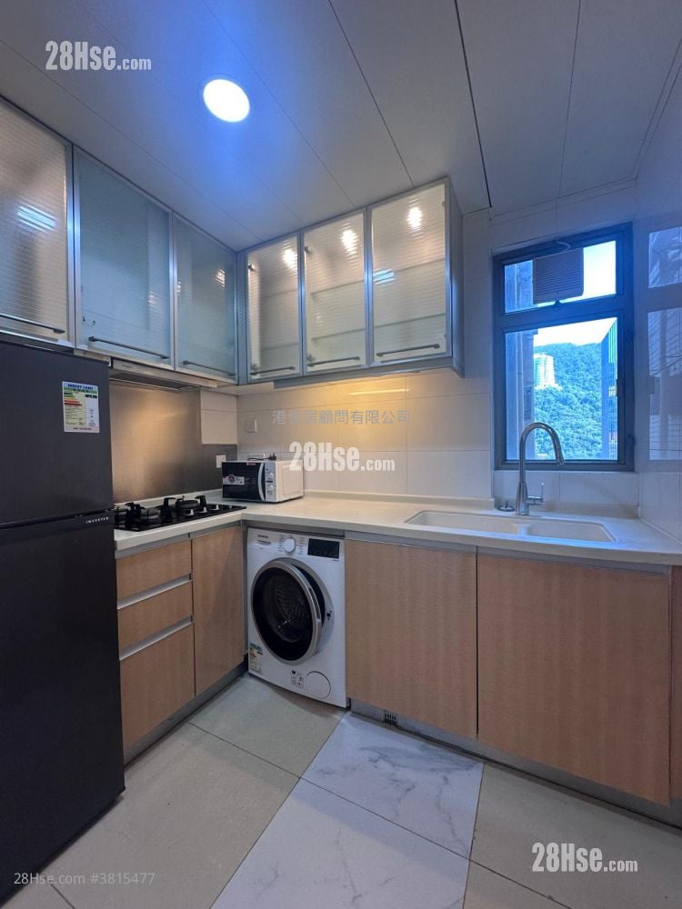 The Zenith Rental 3 Bedrooms 659 ft²