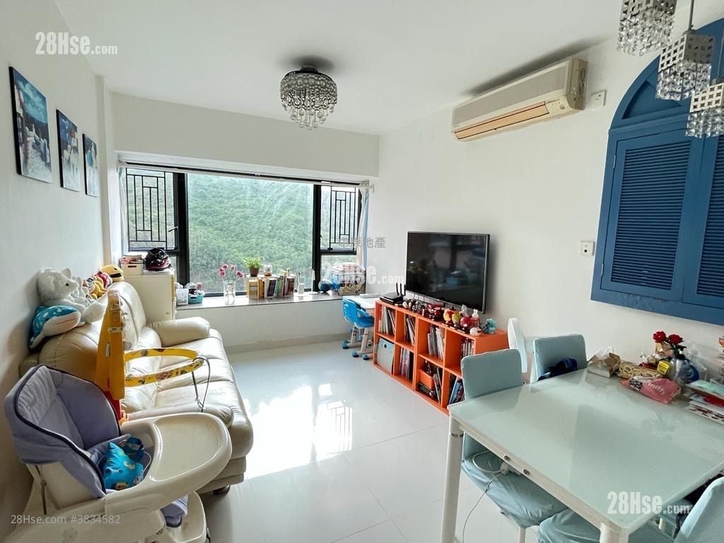Oscar By The Sea Sell 2 Bedrooms , 1 Bathroom 523 ft²