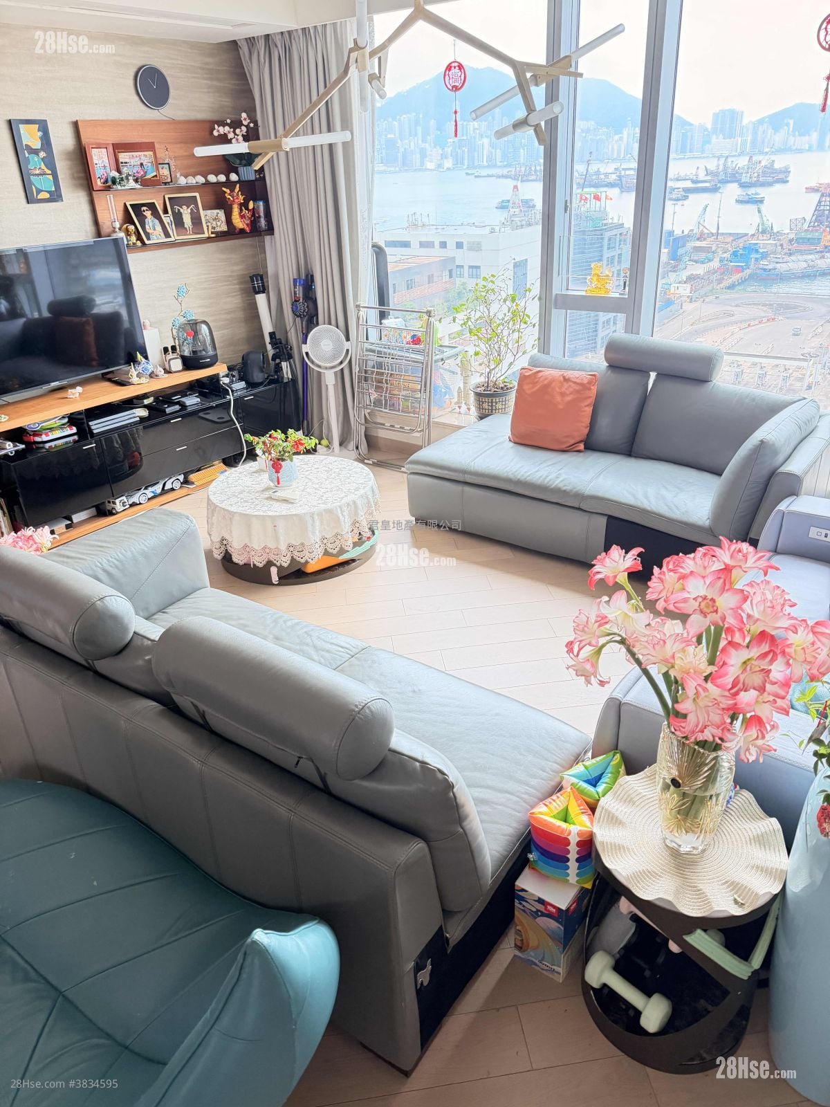 Cullinan West Rental 3 Bedrooms , 4 Bathrooms 1,651 ft²