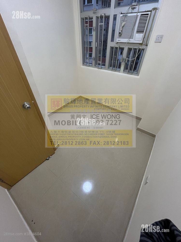 Luen Keung Building Rental 2 Bedrooms , 1 Bathroom 271 ft²