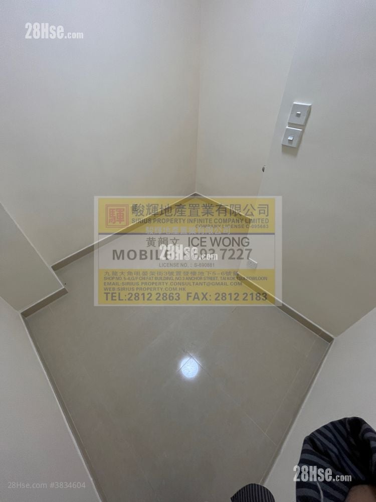 Luen Keung Building Rental 2 Bedrooms , 1 Bathroom 271 ft²