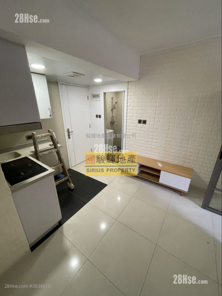 Peony House Rental 240 ft²