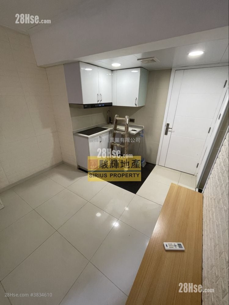 Peony House Rental 240 ft²