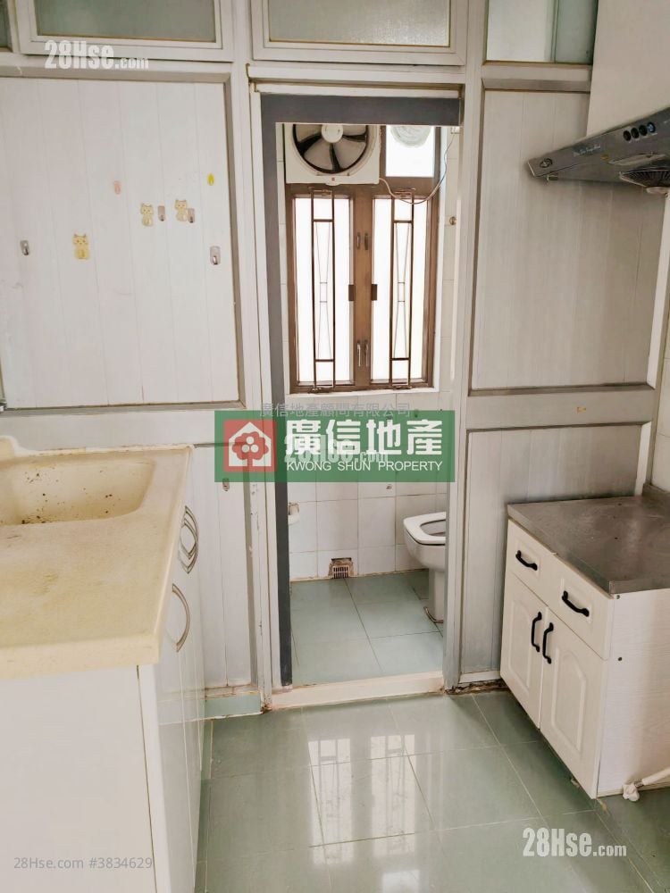 Cheung Fu Mansion Rental 2 Bedrooms , 1 Bathroom 381 ft²