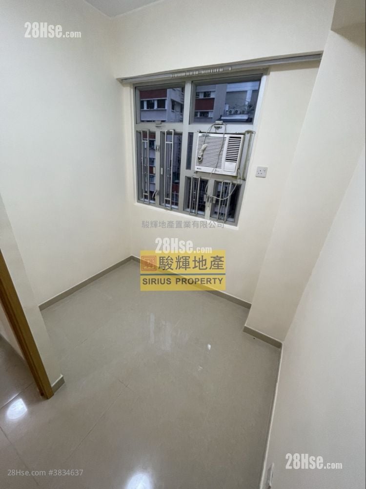 Luen Keung Building Rental 271 ft²