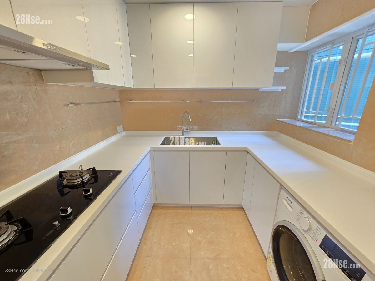 Laguna Verde Sell 4 Bedrooms , 2 Bathrooms 819 ft²