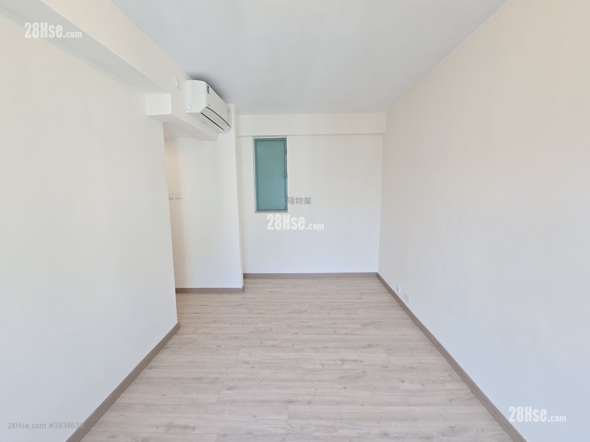 Laguna Verde Sell 4 Bedrooms , 2 Bathrooms 819 ft²