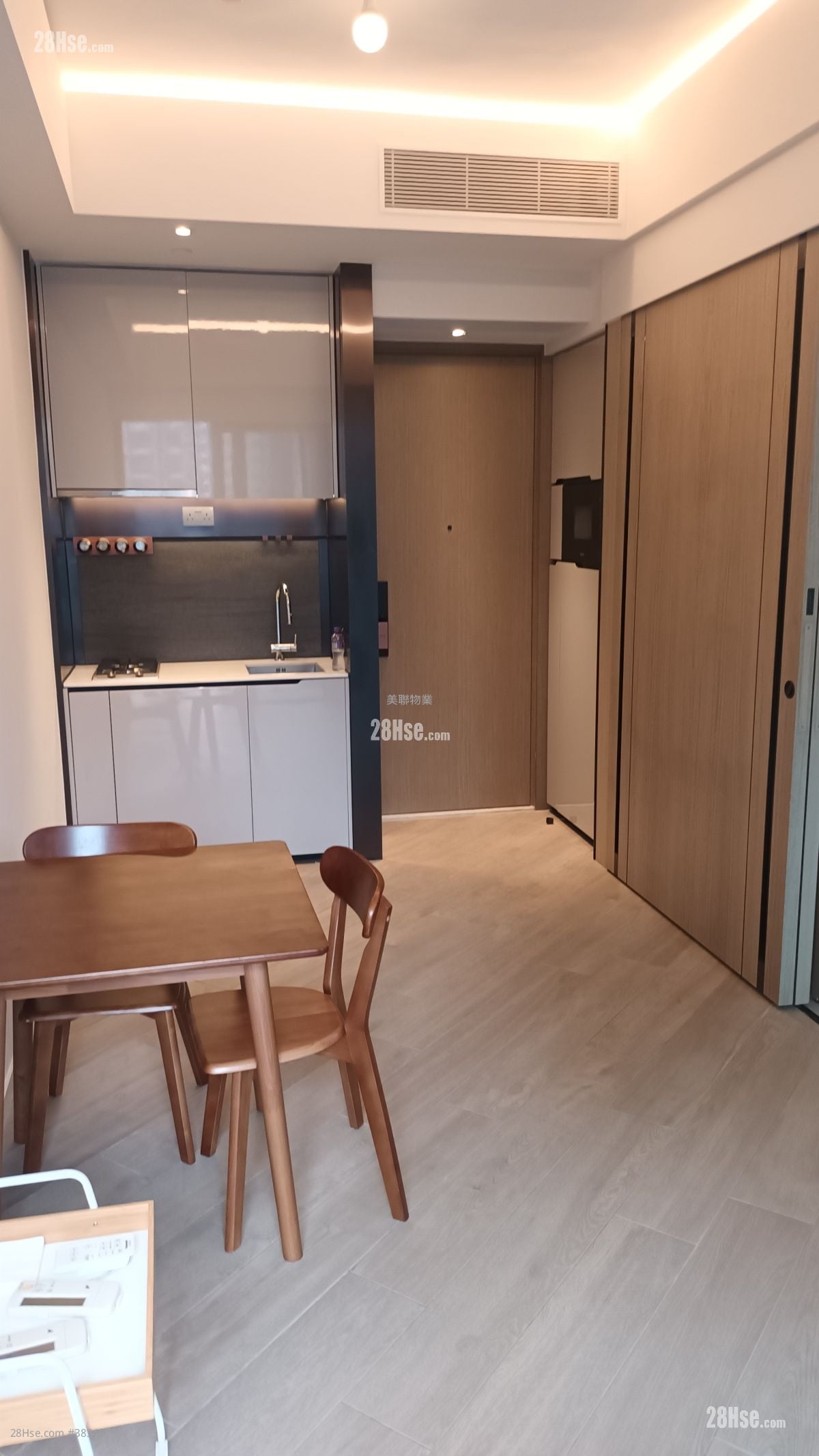 The Henley Rental 2 Bedrooms , 1 Bathroom 356 ft²