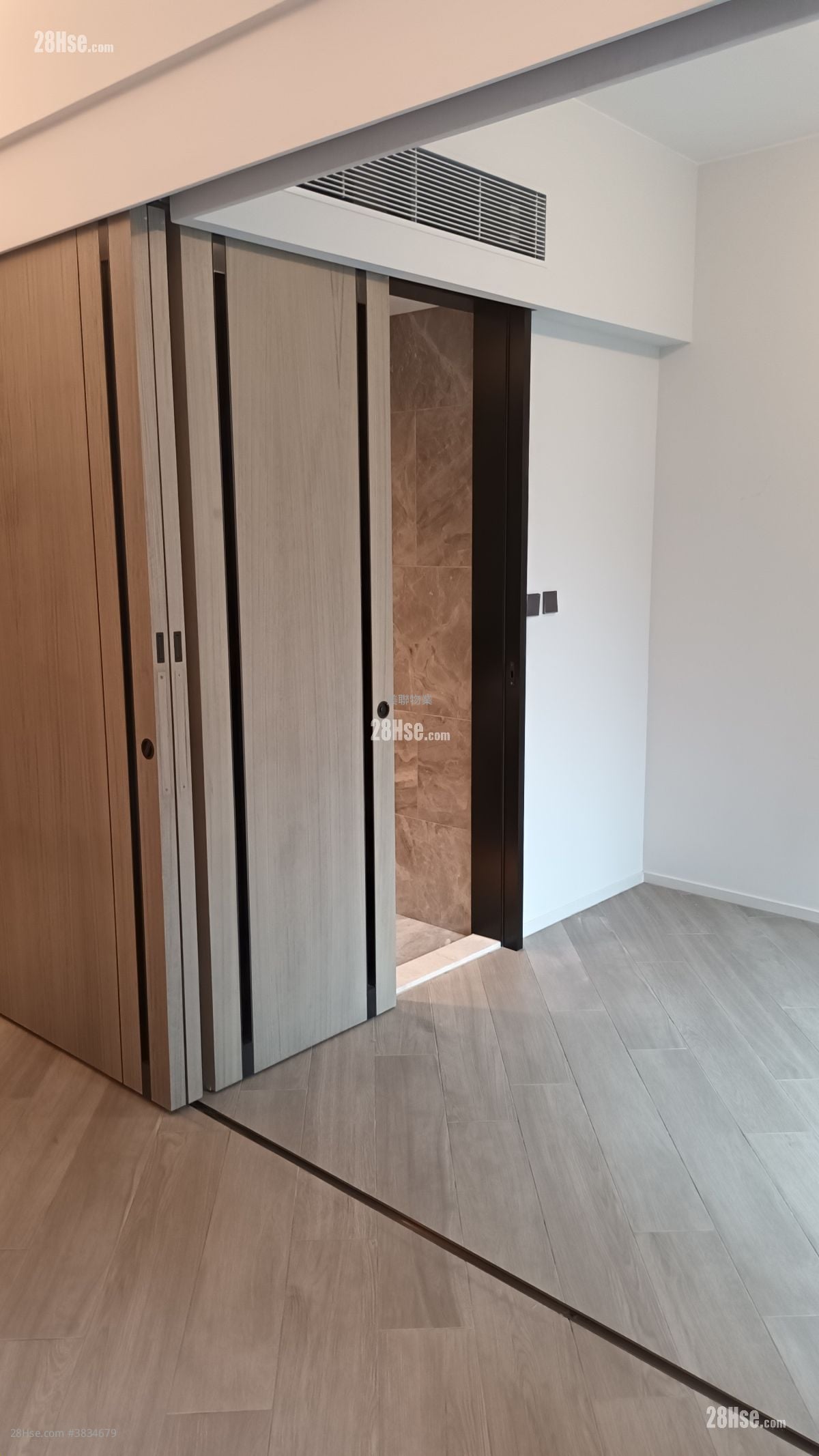 The Henley Rental 2 Bedrooms , 1 Bathroom 356 ft²