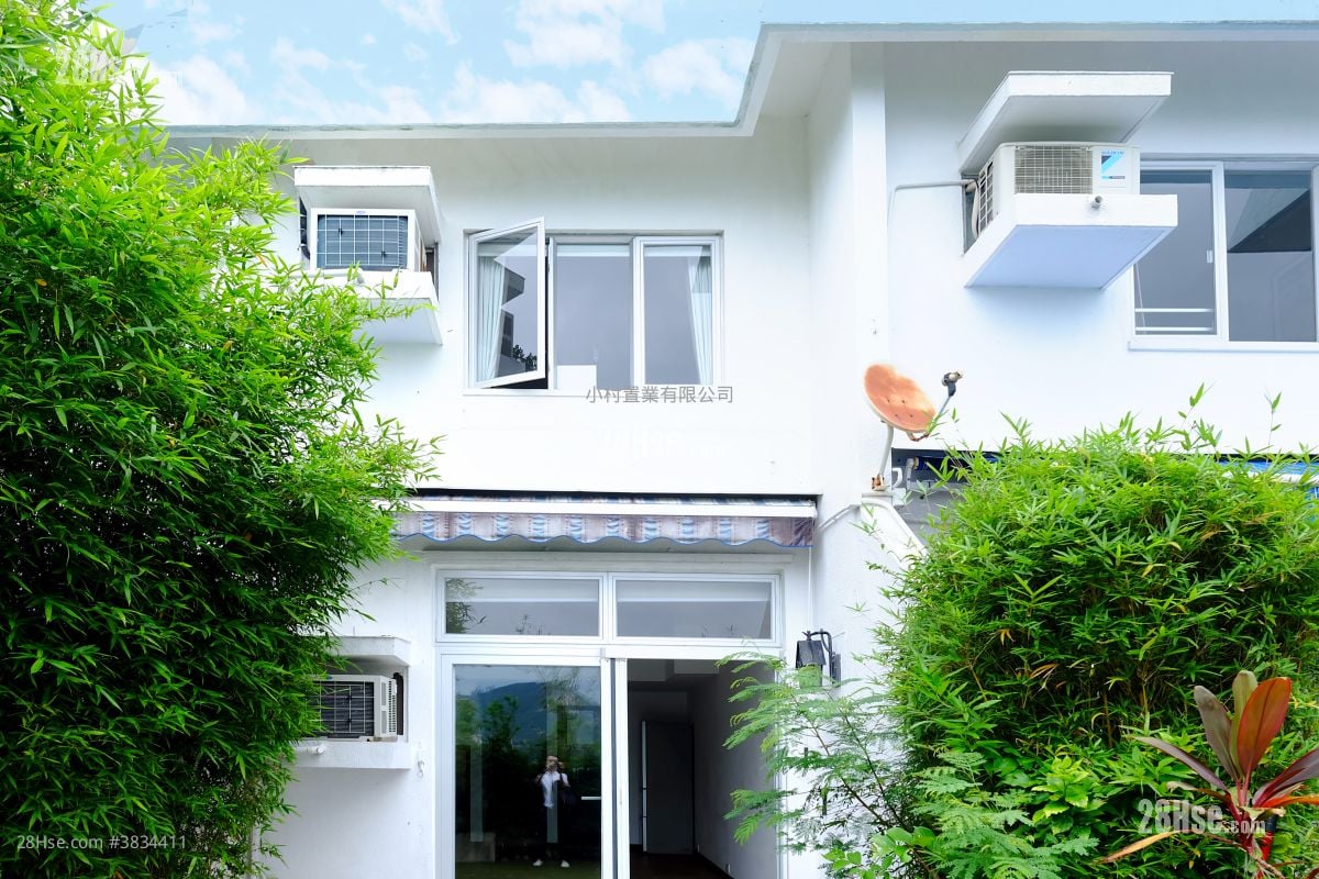 building outlook: Cape Road 30 Rental 2 Bedrooms , 1 Bathroom 775 ft²