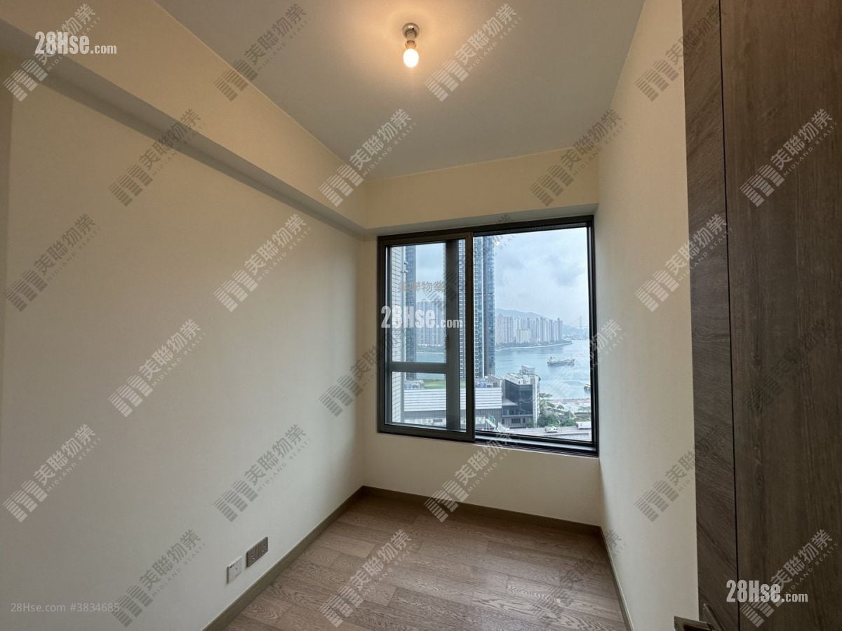 Aurora Rental 3 Bedrooms , 3 Bathrooms 859 ft²