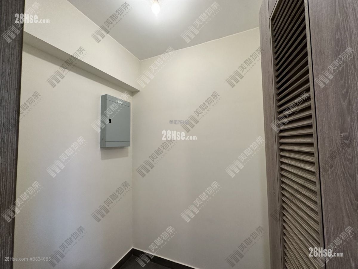 Aurora Rental 3 Bedrooms , 3 Bathrooms 859 ft²