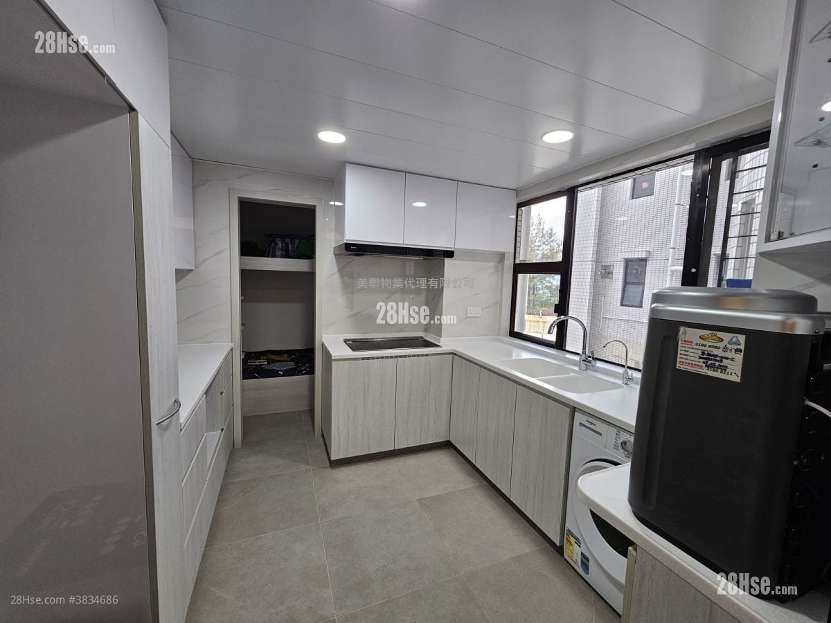 華翠園 售盤 3 房 , 2 浴室 1,143 平方呎