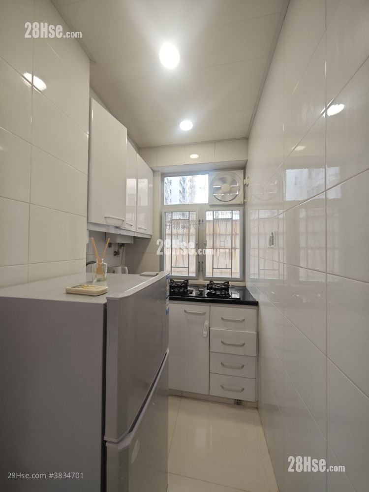King Cheung Mansion Rental Studio , 1 Bathroom 240 ft²