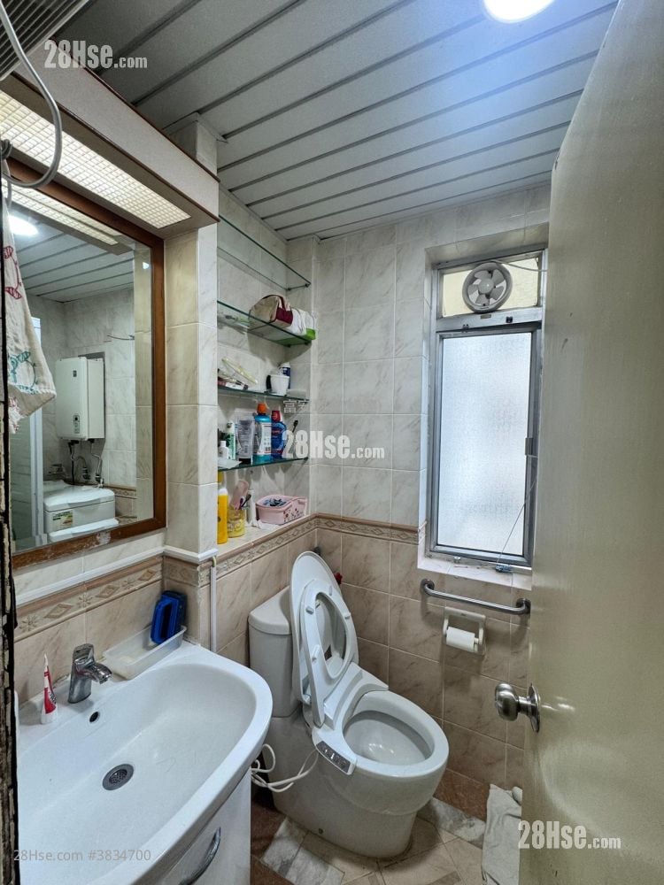 Chevalier Garden Sell 3 Bedrooms , 1 Bathroom 595 ft²