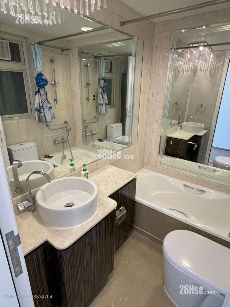 Le Prestige Rental 3 Bedrooms , 2 Bathrooms 677 ft²