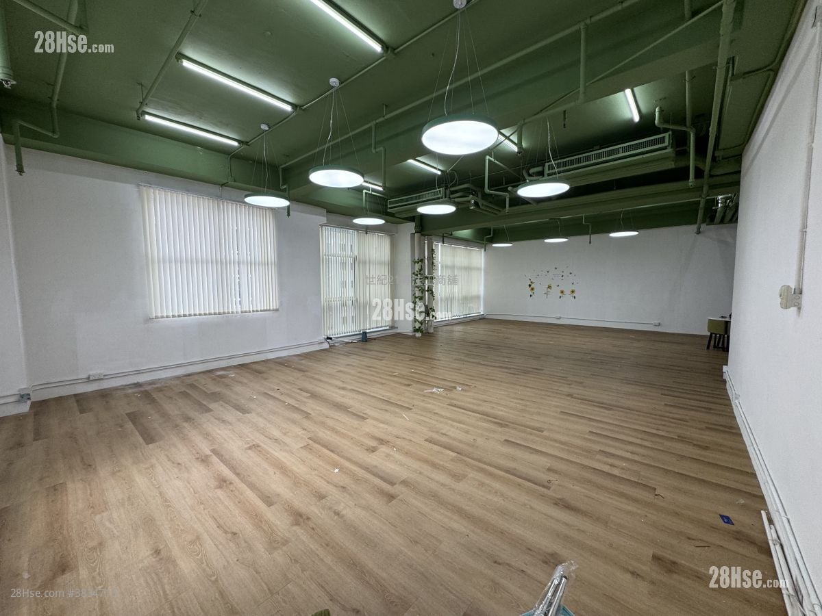 Topsail Plaza Rental