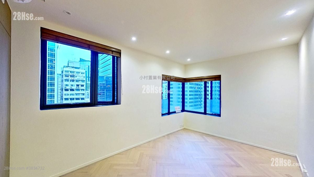 living room: Star Studios Rental 2 Bedrooms , 1 Bathroom 490 ft²