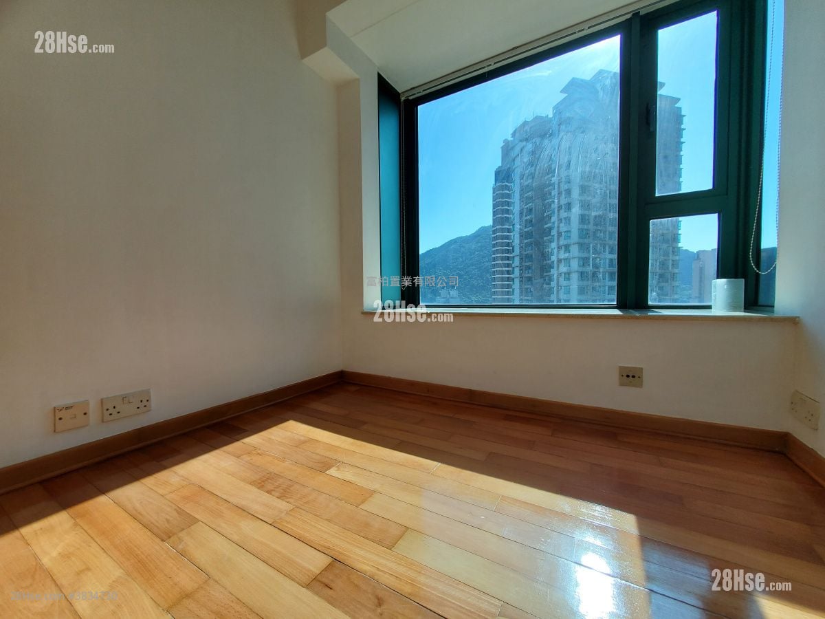 Manhattan Heights Sell 2 Bedrooms , 1 Bathroom 450 ft²