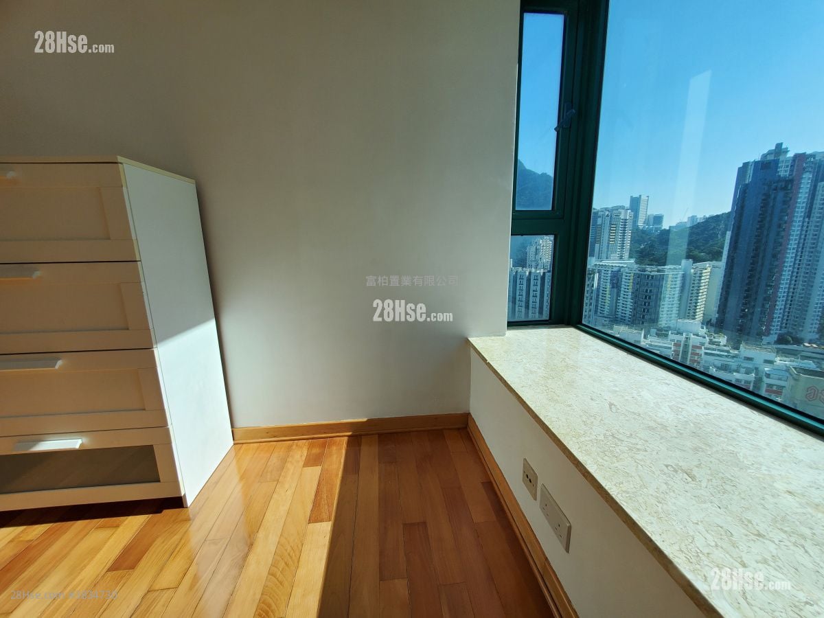 Manhattan Heights Sell 2 Bedrooms , 1 Bathroom 450 ft²