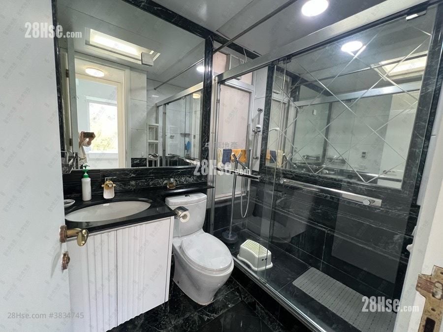 One Beacon Hill Sell 3 Bedrooms 1,047 ft²