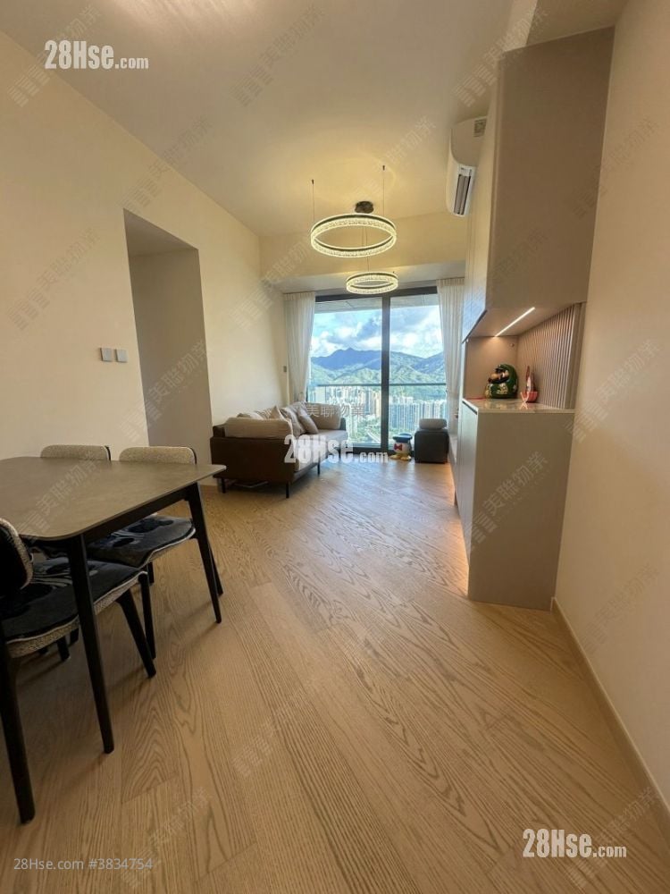 The Arles Sell 3 Bedrooms 677 ft²