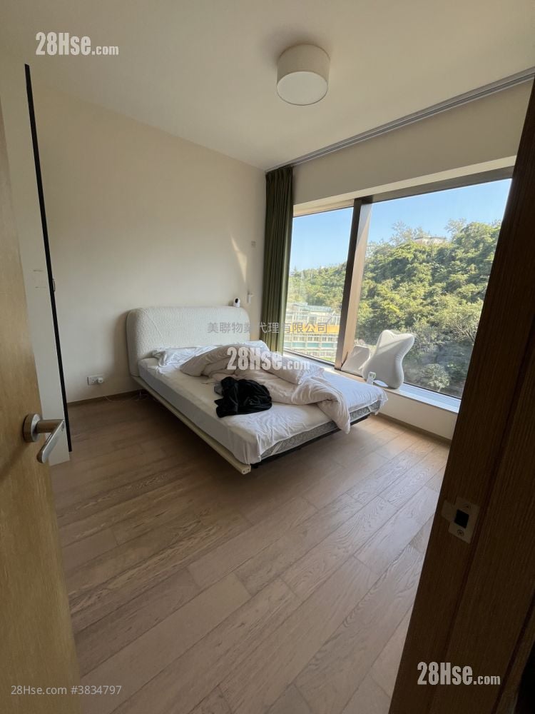 Island Garden Rental 4 Bedrooms , 3 Bathrooms 1,188 ft²