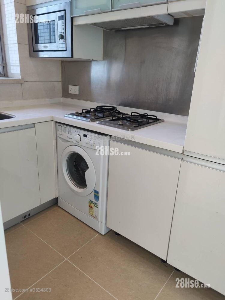 One Madison Sell 2 Bedrooms , 1 Bathroom 498 ft²