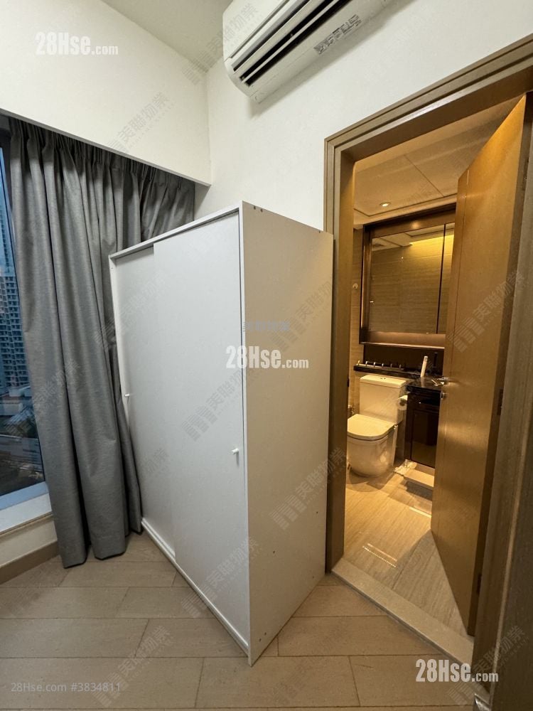 Cullinan West Rental 2 Bedrooms , 2 Bathrooms 529 ft²