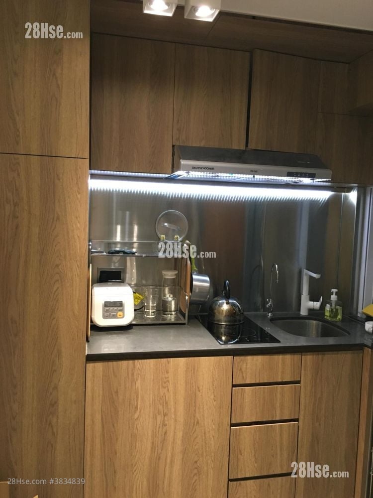 Po Wah Court( Un Chau Street) Sell 1 Bedroom , 1 Bathroom 267 ft²