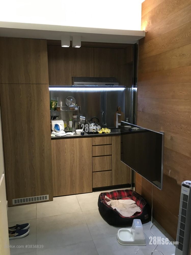 Po Wah Court( Un Chau Street) Sell 1 Bedroom , 1 Bathroom 267 ft²