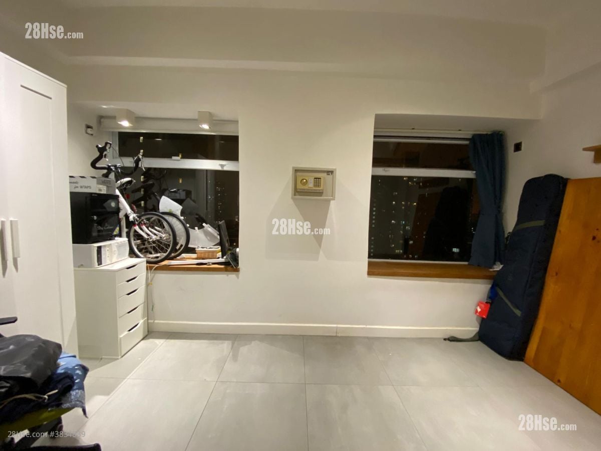 Po Wah Court( Un Chau Street) Sell 1 Bedroom , 1 Bathroom 267 ft²