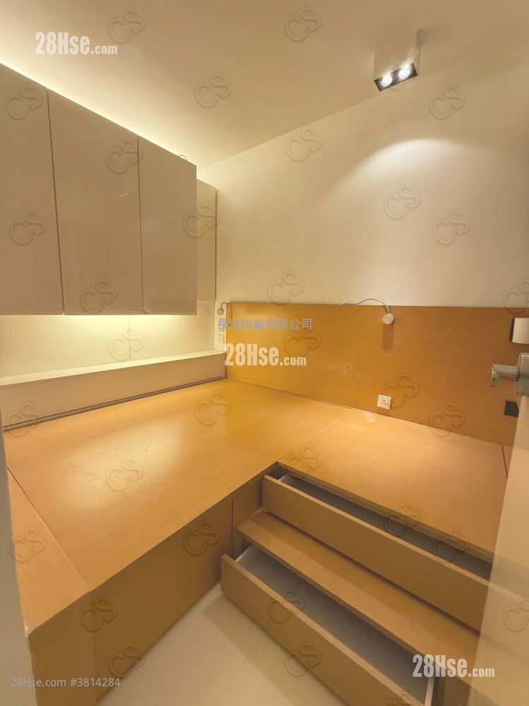 Westlands Court Rental 2 Bedrooms , 1 Bathroom 375 ft²