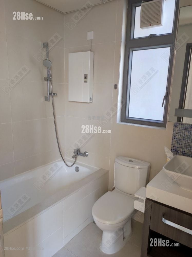 Heya Aqua Sell 3 Bedrooms , 2 Bathrooms 665 ft²