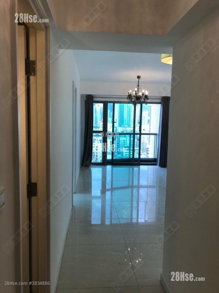 Trinity Towers Sell 3 Bedrooms , 2 Bathrooms 708 ft²