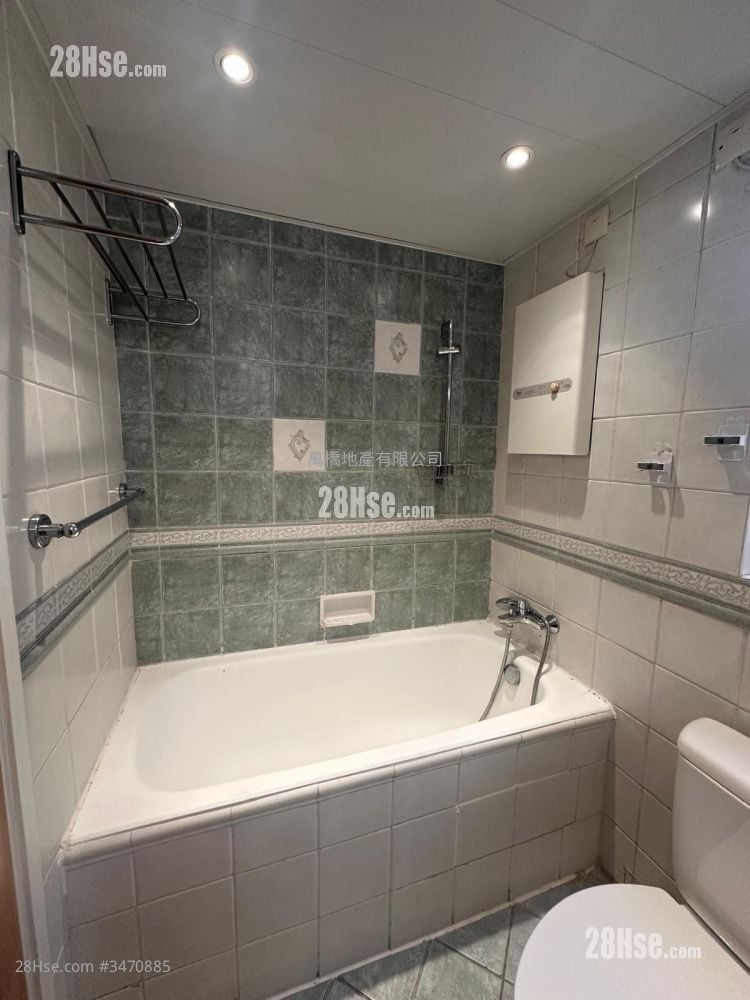 Classical Gardens Sell 3 Bedrooms , 2 Bathrooms 822 ft²