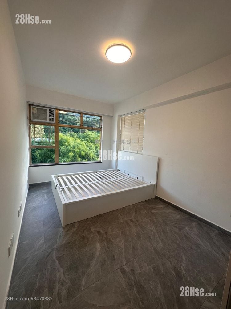Classical Gardens Sell 3 Bedrooms , 2 Bathrooms 822 ft²