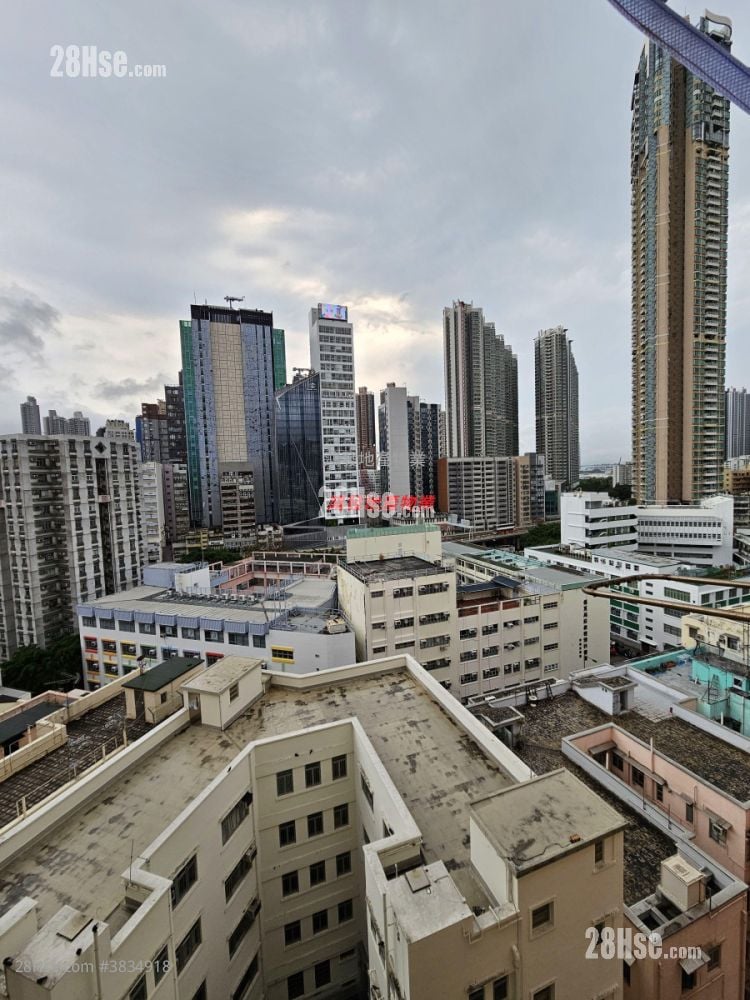 Kam Lai Court Rental 2 Bedrooms , 1 Bathroom 243 ft²