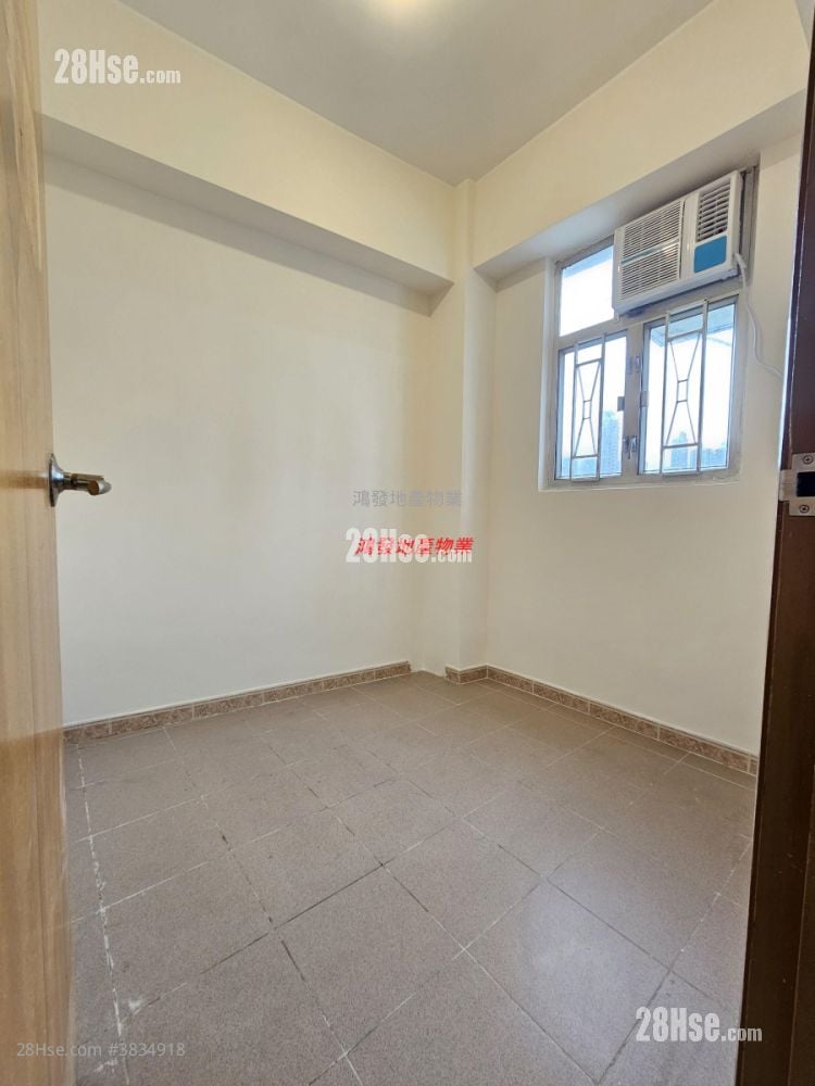 Kam Lai Court Rental 2 Bedrooms , 1 Bathroom 243 ft²