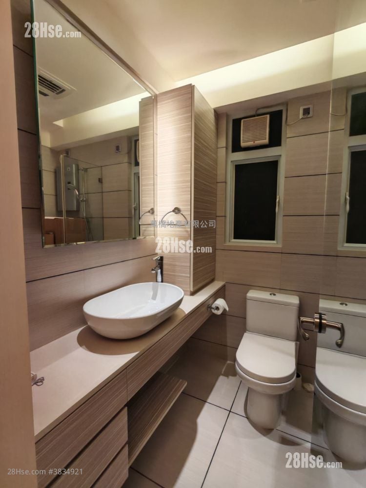 Southorn Mansion Rental Studio , 1 Bathroom 414 ft²