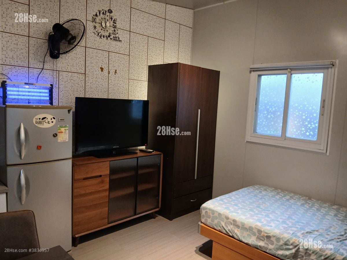 锦田高埔新村325号I地下 租盘 开放式间隔 , 1 浴室 250 平方尺
